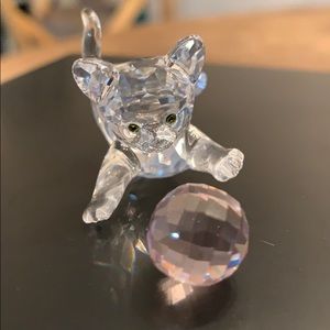 Swarovski PLAYFUL KITTEN w/ PINK YARN